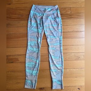 Patagonia Gray and Blue silk weight base layer Leggings
